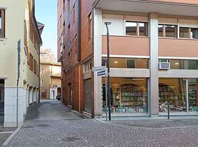 Calle della Annunziata allo stato attuale vista da Piazza Indipendenza