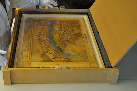 La pianta di Antonio Banchieri all'interno di una cornice a cassetta dopo l'intervento di restauro conservativo del 2022